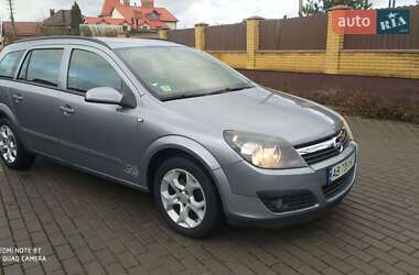 Універсал Opel Astra 2006 в Вінниці