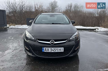 Універсал Opel Astra 2015 в Харкові