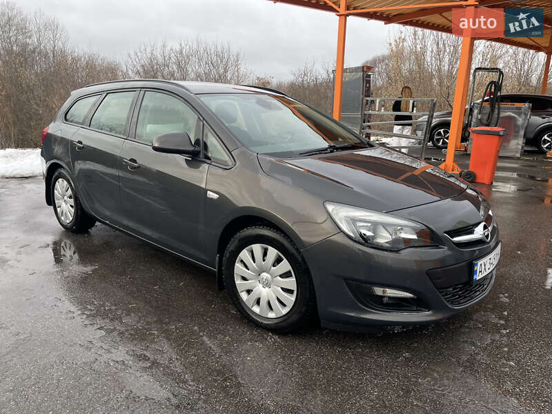 Универсал Opel Astra 2015 в Харькове