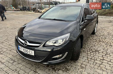 Універсал Opel Astra 2013 в Коломиї