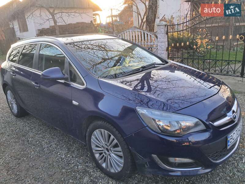 Универсал Opel Astra 2013 в Жидачове