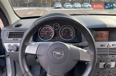 Универсал Opel Astra 2006 в Сумах