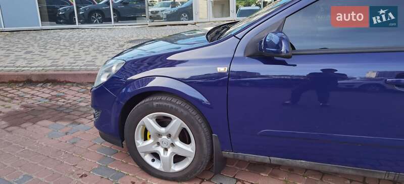 Универсал Opel Astra 2008 в Ивано-Франковске