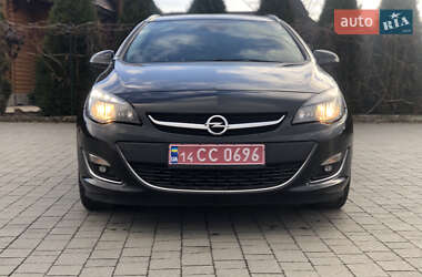 Универсал Opel Astra 2015 в Стрые