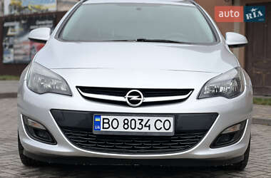 Универсал Opel Astra 2014 в Хмельницком