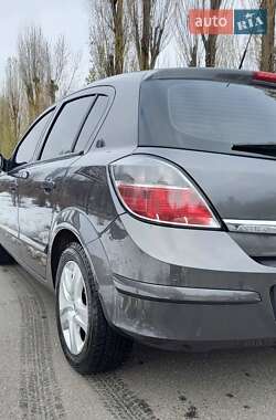 Хэтчбек Opel Astra 2009 в Киеве