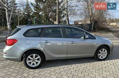 Універсал Opel Astra 2012 в Стрию