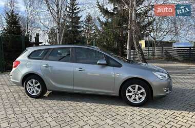 Універсал Opel Astra 2012 в Стрию