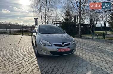 Універсал Opel Astra 2012 в Стрию