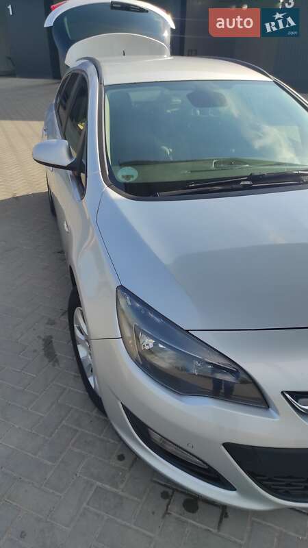 Opel Astra 2015