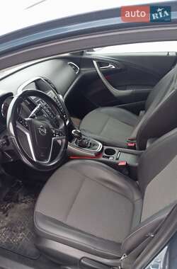 Универсал Opel Astra 2013 в Коломые