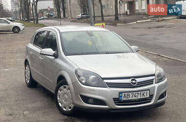 Хэтчбек Opel Astra 2009 в Христиновке