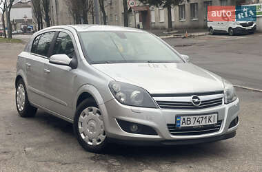 Хэтчбек Opel Astra 2009 в Христиновке