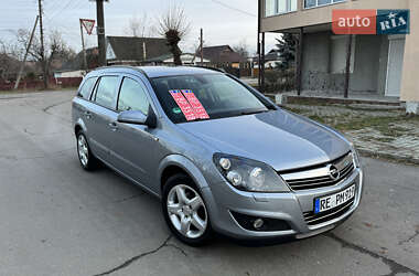 Універсал Opel Astra 2008 в Умані