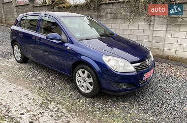 Хетчбек Opel Astra 2009 в Рівному