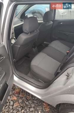 Универсал Opel Astra 2008 в Луцке