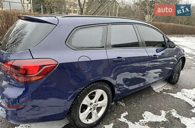 Универсал Opel Astra 2011 в Бучаче