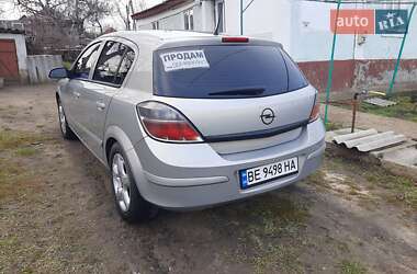Хэтчбек Opel Astra 2008 в 