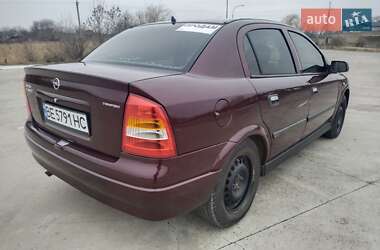 Седан Opel Astra 2006 в Новій Одесі