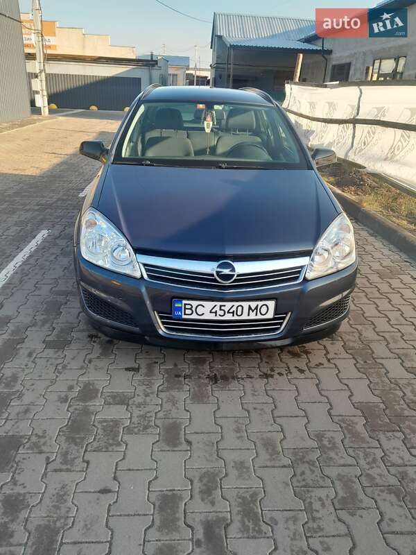 Універсал Opel Astra 2008 в Шептицькому