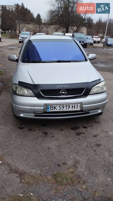 Хетчбек Opel Astra 2000 в Луцьку