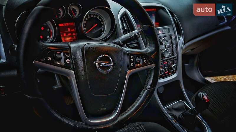 Универсал Opel Astra 2014 в Ужгороде фото 22 Универсал Opel Astra 2014 в Ужгороде