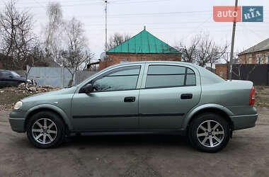 Седан Opel Astra 2006 в Богодухіву