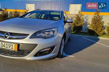 Універсал Opel Astra 2012 в Хмільнику