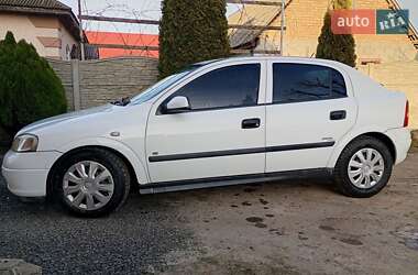 Хэтчбек Opel Astra 2004 в Камне-Каширском