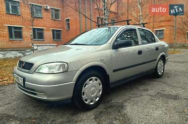 Седан Opel Astra 2008 в Полтаві