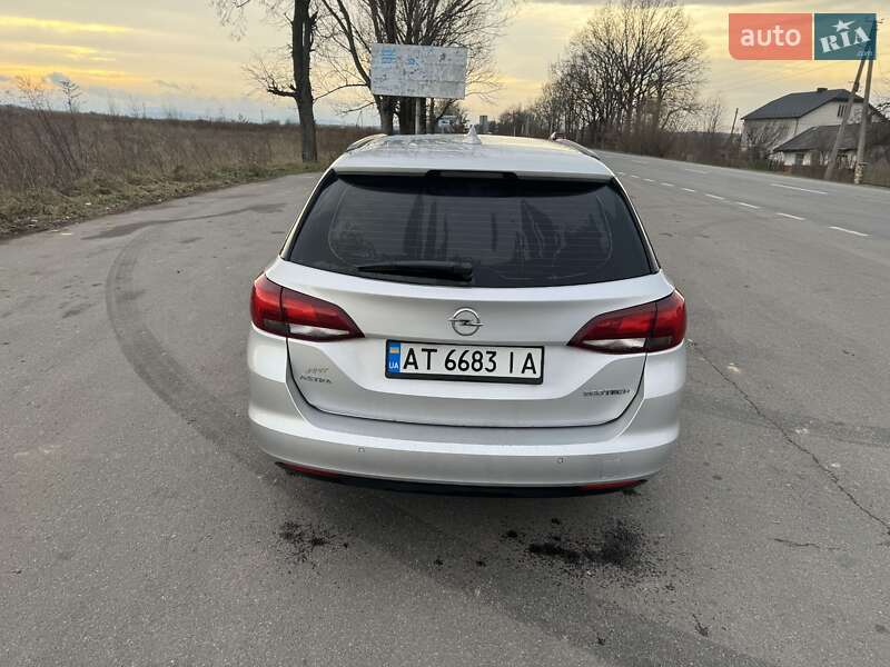 Универсал Opel Astra 2018 в Калуше
