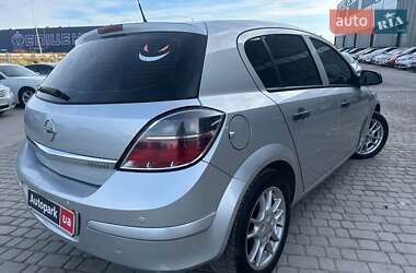 Хетчбек Opel Astra 2011 в Львові