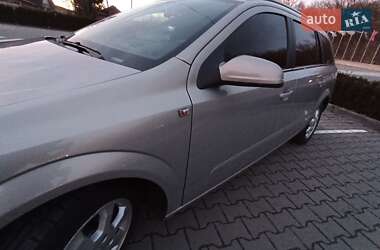 Универсал Opel Astra 2006 в 