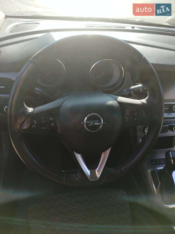 Универсал Opel Astra 2019 в Одессе