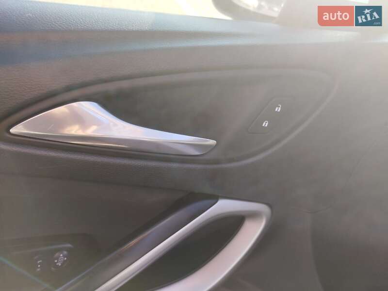 Универсал Opel Astra 2019 в Одессе