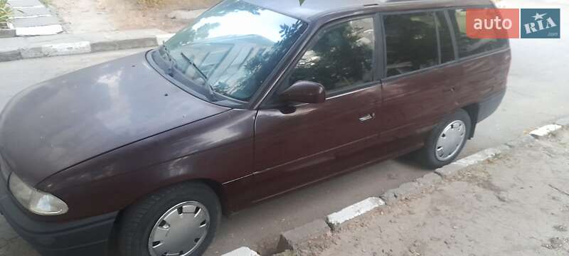 Универсал Opel Astra 1993 в Кременчуге