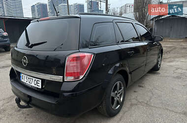 Универсал Opel Astra 2006 в 