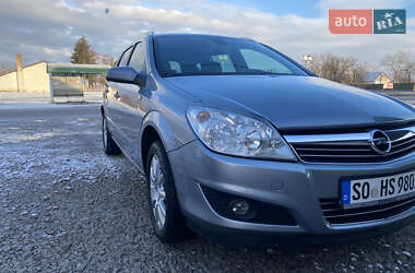 Універсал Opel Astra 2008 в Золотоноші