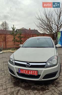 Хэтчбек Opel Astra 2007 в Дубно