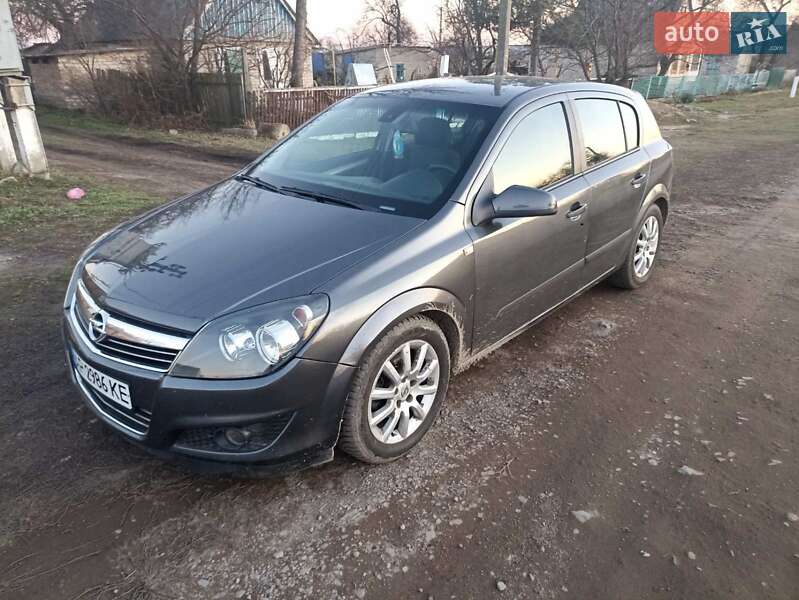 Хэтчбек Opel Astra 2008 в Запорожье