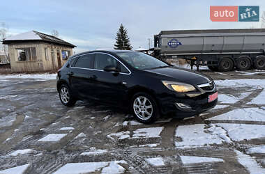 Хетчбек Opel Astra 2011 в Надвірній