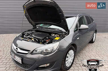 Универсал Opel Astra 2014 в Каменском