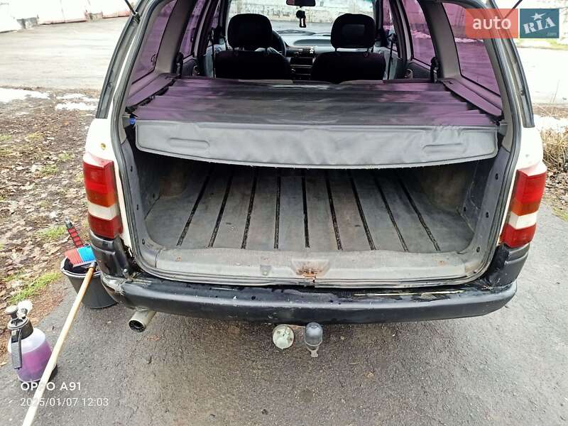 Универсал Opel Astra 1993 в Миргороде