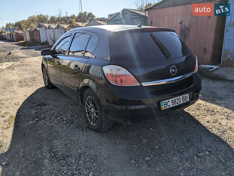 Хетчбек Opel Astra 2005 в Львові