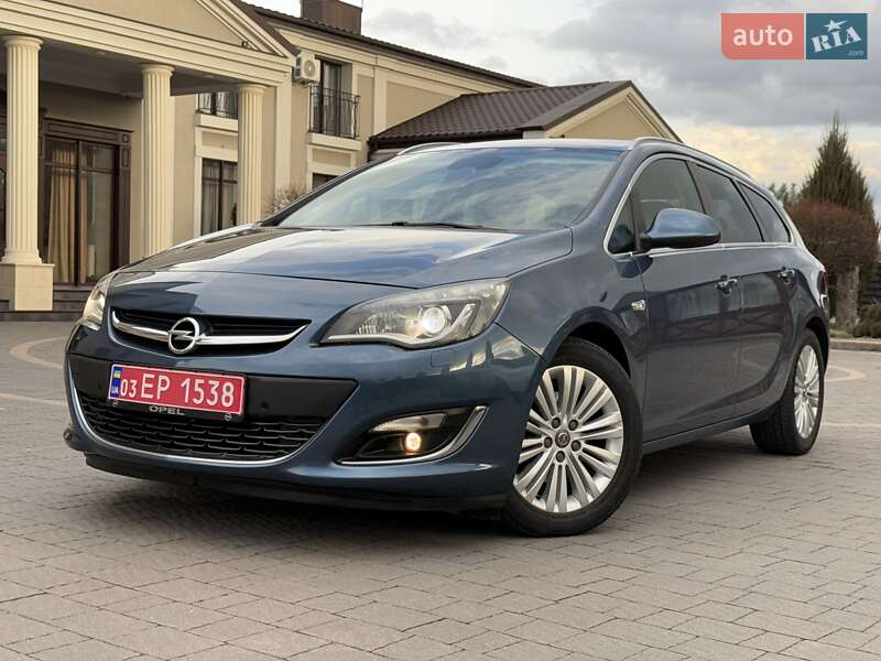 Універсал Opel Astra 2014 в Стрию