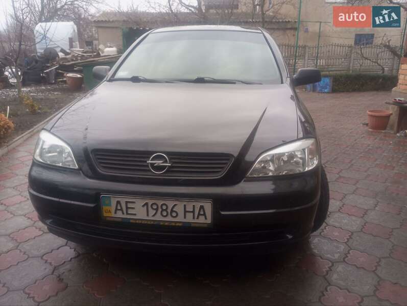 Седан Opel Astra 2007 в Кривому Розі