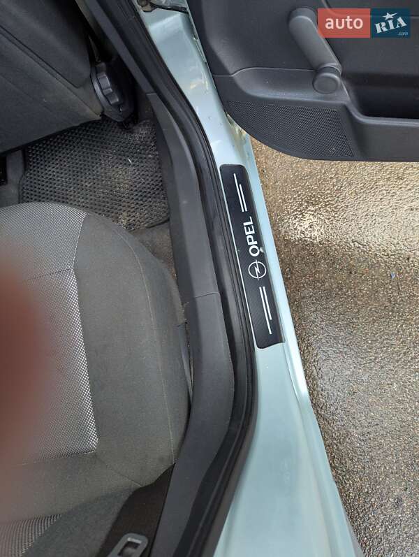 Універсал Opel Astra 2009 в Ніжині