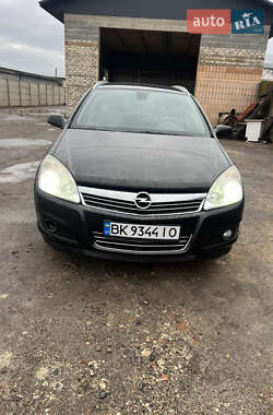 Універсал Opel Astra 2008 в Березному