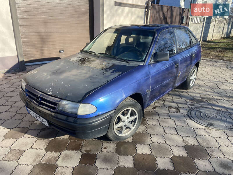 Хэтчбек Opel Astra 1992 в Днепре