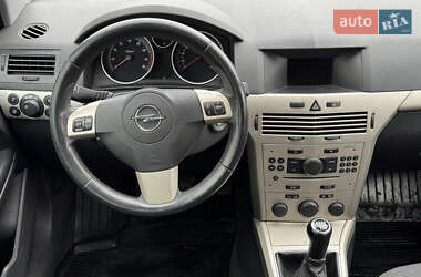 Универсал Opel Astra 2008 в Луцке